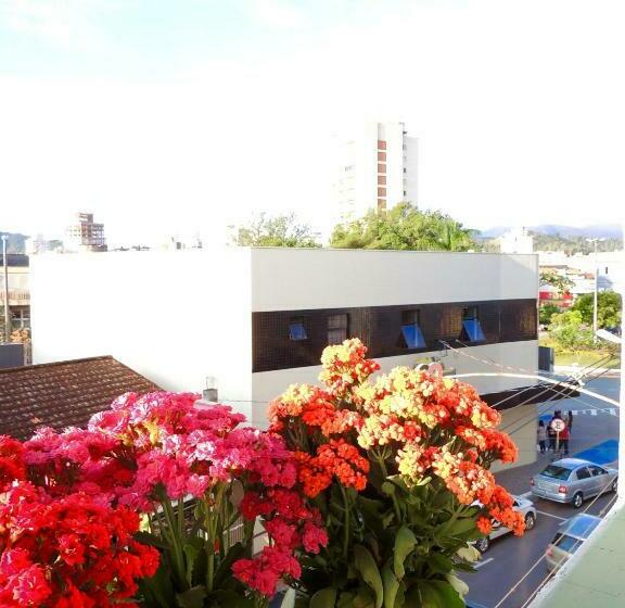 غرفة قياسية فردية, Oriente