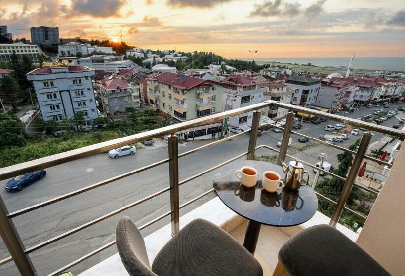 اتاق استاندارد با بالکن و چشمانداز دریا, White House