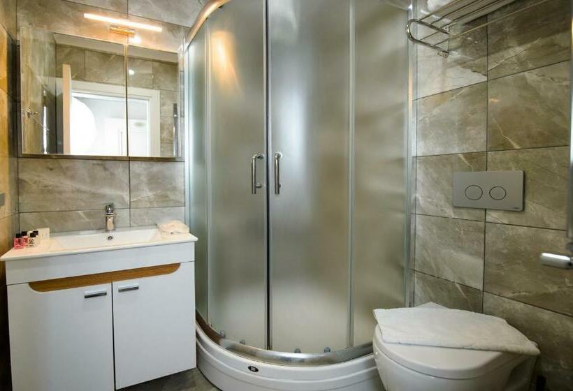 Triple Room Sea View, White House