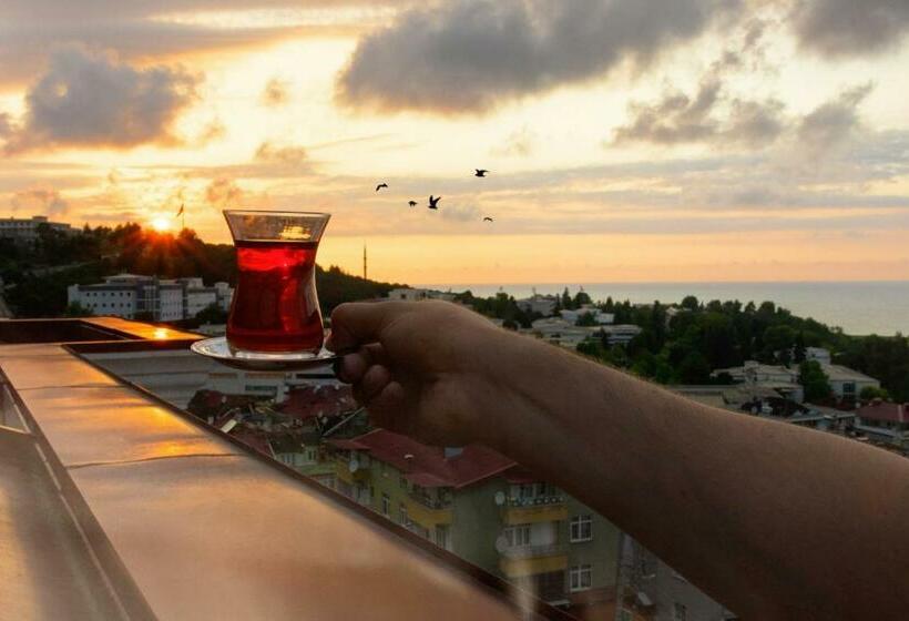 Triple Room Sea View, White House