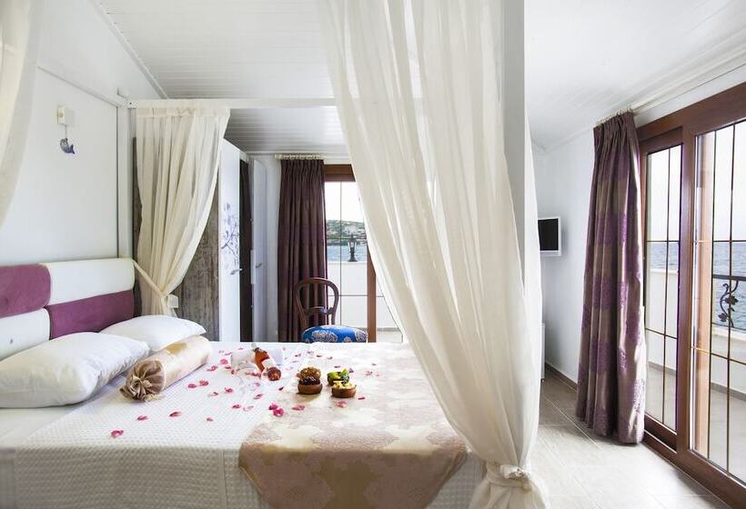 جناح مطلّ علي البحر, Uzum Iskelesi Butik Otel