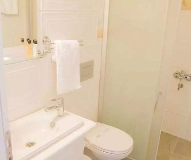 オーシャンビュースイート, Uzum Iskelesi Butik Otel