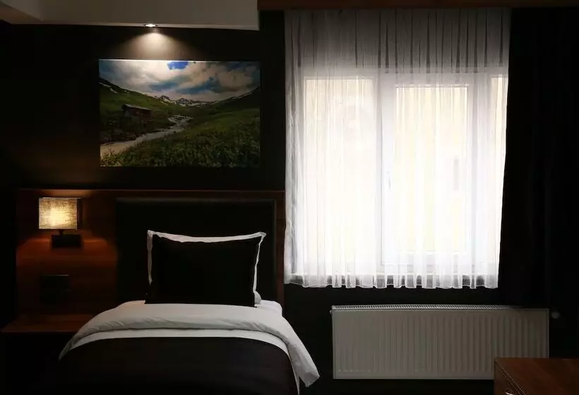 اتاق خانوادگی, Azra Suite Otel