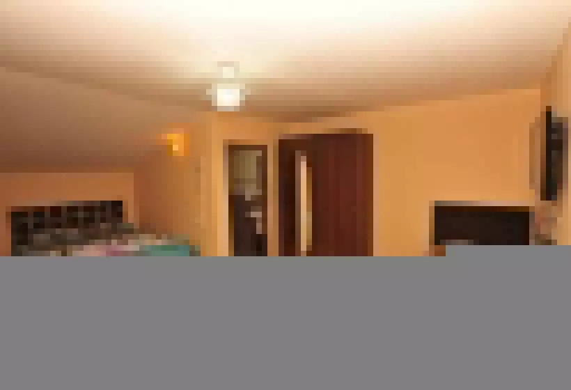 اتاق استاندارد, Cam Motel