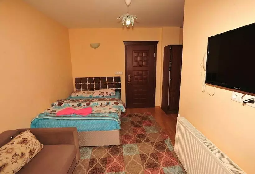 سوییت, Cam Motel