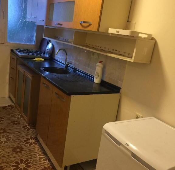 山景套房, Cam Motel