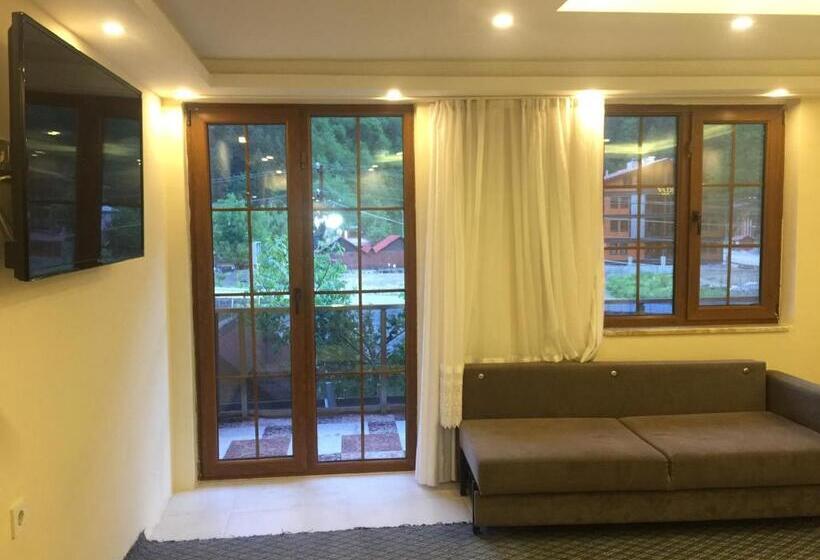Suíte Vista Montanha, Cam Motel