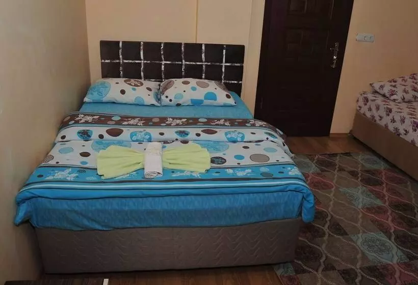 اتاق استاندارد, Cam Motel