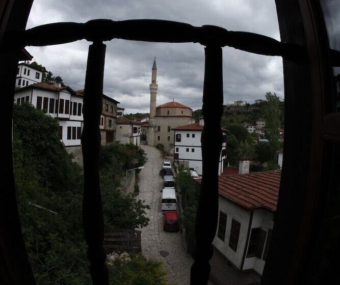 ファミリールーム, Arifbey Konak
