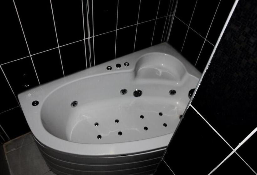 سوییت اجرایی, Berraksu