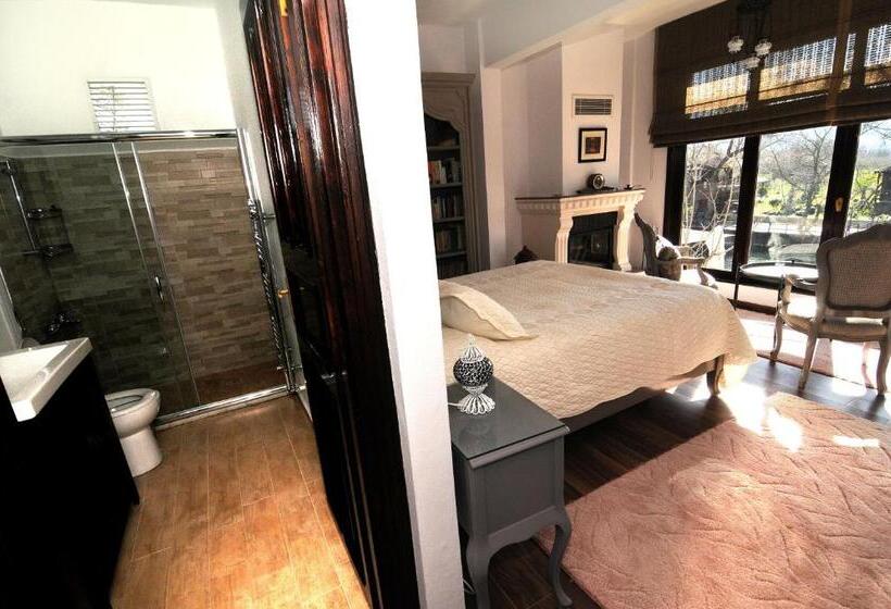 סוויטה עם ג'קוזי, Beyaz Ev Agva  Adult Only +15