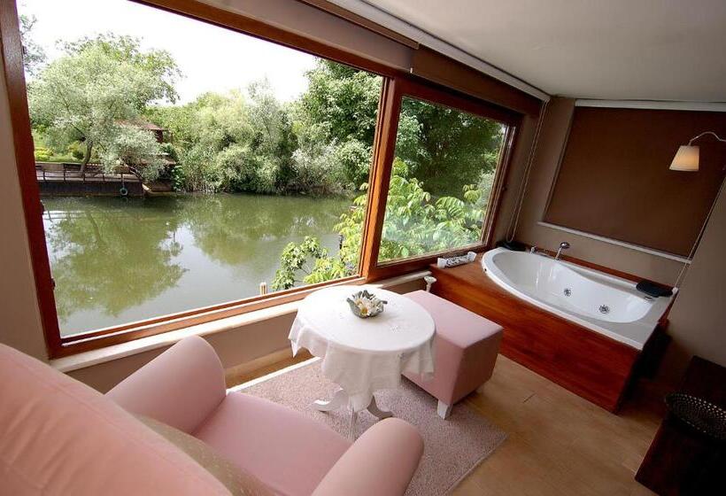 סוויטה דלוקס, Beyaz Ev Agva  Adult Only +15