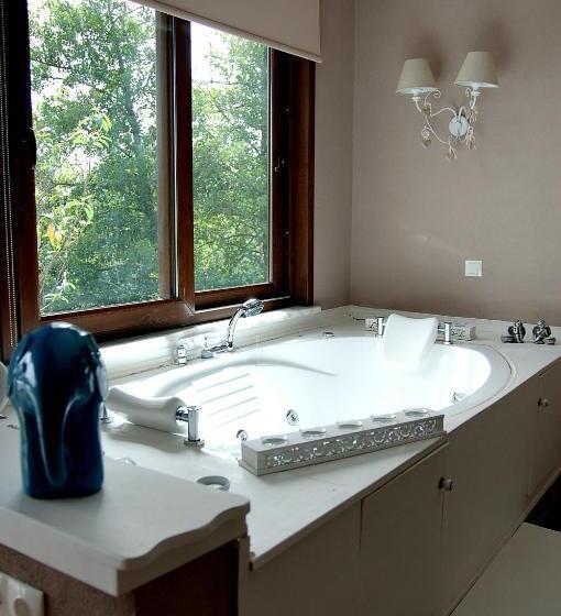 סוויטה עם ג'קוזי, Beyaz Ev Agva  Adult Only +15