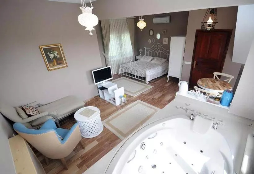 Sviitti Poreallas, Beyaz Ev Agva Adult Only +15