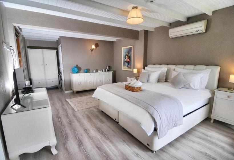 סוויטה עם ג'קוזי, Beyaz Ev Agva  Adult Only +15