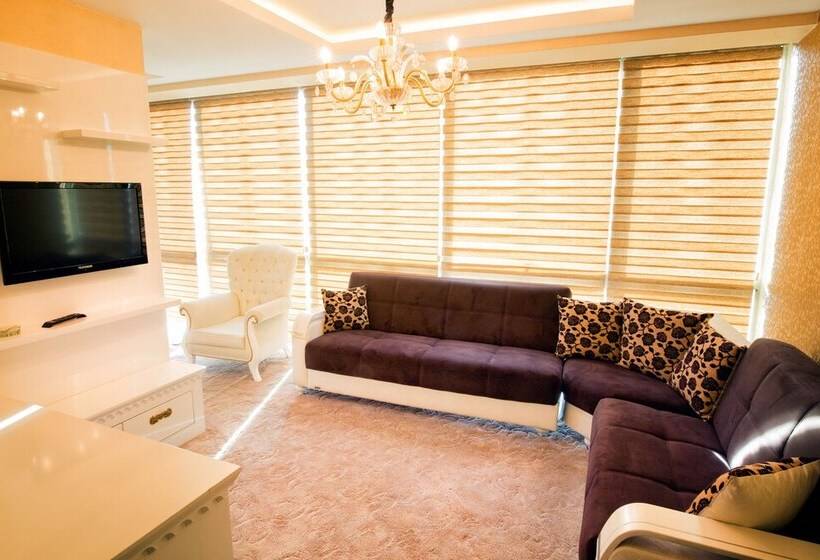 סוויטה, Cavusoglu Tower