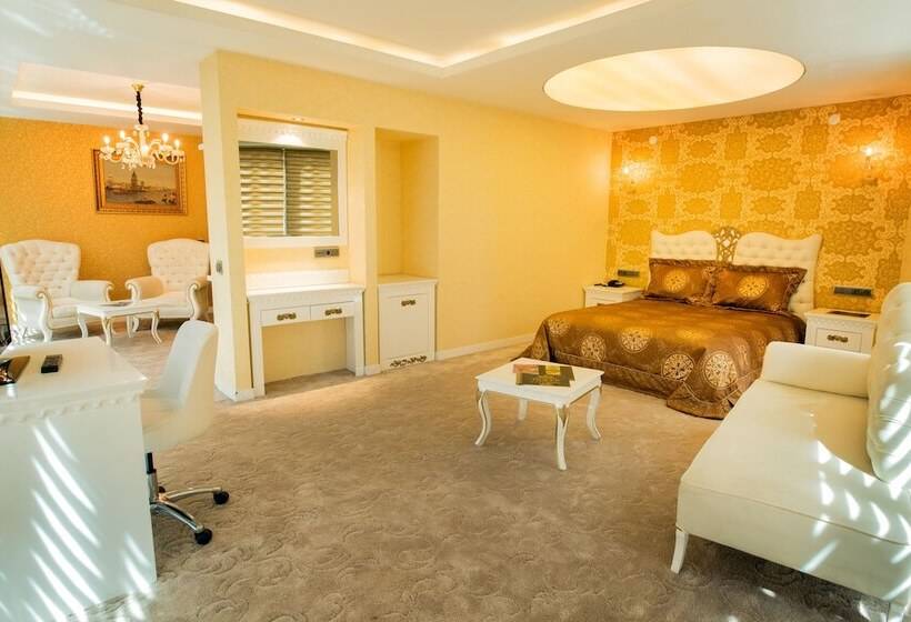 סוויטה, Cavusoglu Tower