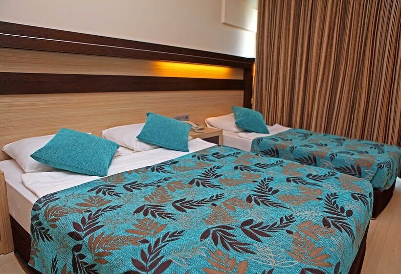 스탠다드 트리플 룸, Heritage By Cimen