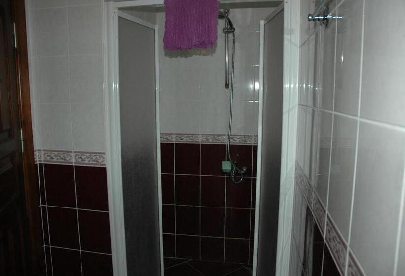 اتاق استاندارد سه نفره, Denizci