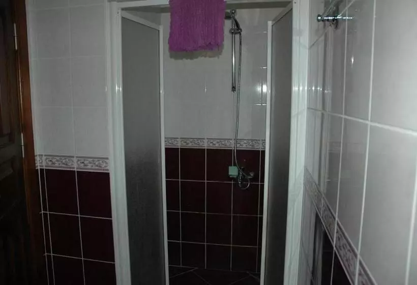 اتاق استاندارد سه نفره, Denizci