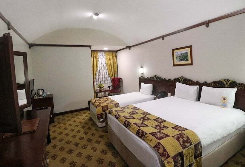 اتاق استاندارد سه نفره, Elruha