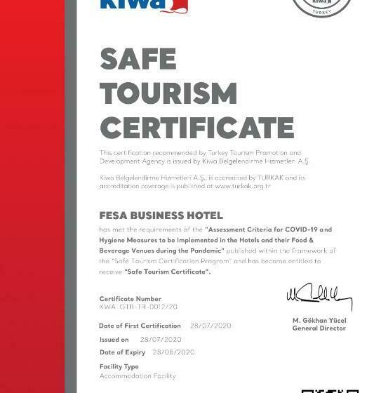 חדר דלוקס, Fesa Business