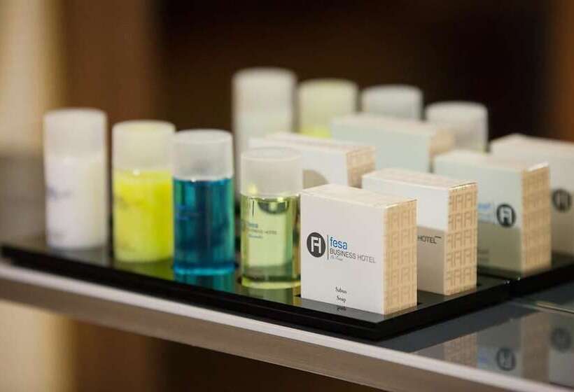 חדר משפחתי, Fesa Business