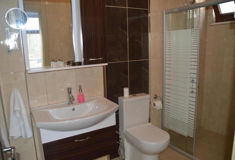 Номер Deluxe Вид на Море, Hugo