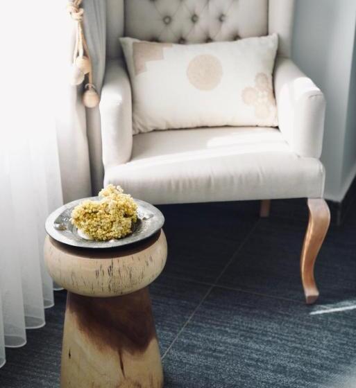 标准间, Kapya Cunda