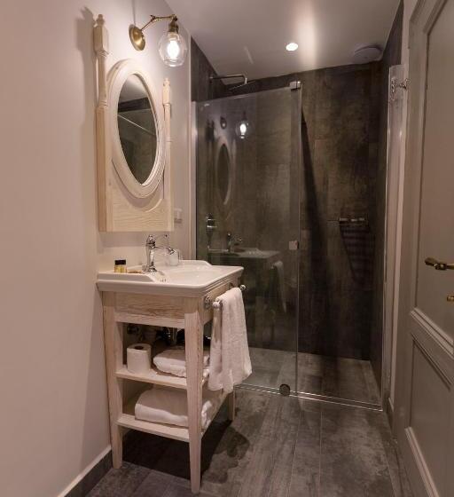 标准间, Kapya Cunda