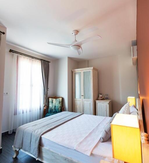 标准间, Kapya Cunda