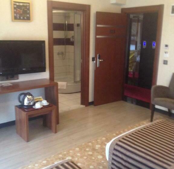 标准三人间, My Liva