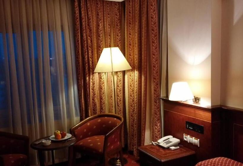 Standard Triple Room, Ozilhan