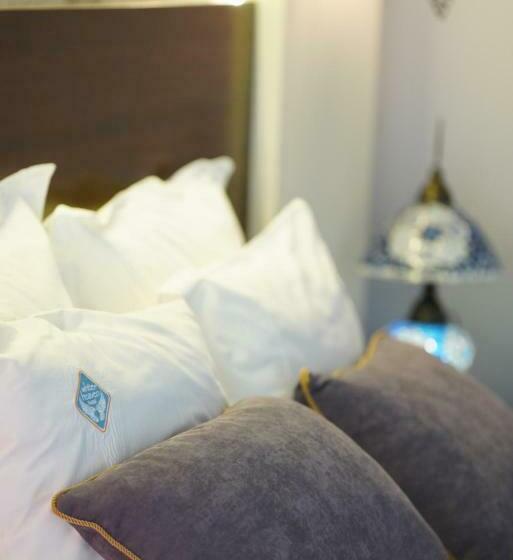 اتاق لوکس چهار تخته, Pamukkale Whiteheaven Suite