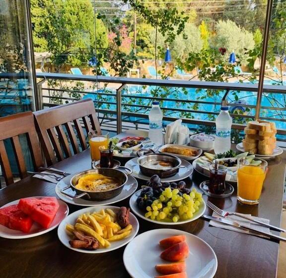 اتاق لوکس, Pamukkale Whiteheaven Suite