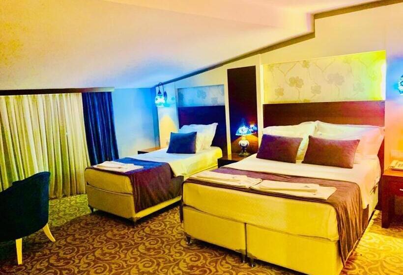 اتاق لوکس سه تخته, Pamukkale Whiteheaven Suite