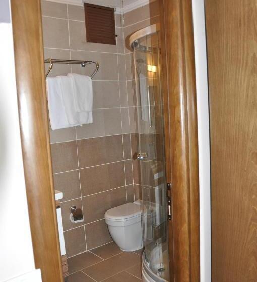 Triple Room Sea View, Perla