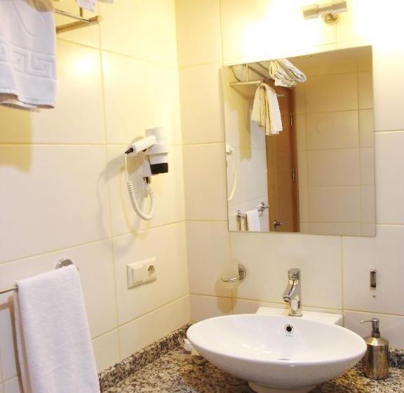 اتاق استاندارد سه نفره, Pınar Elite