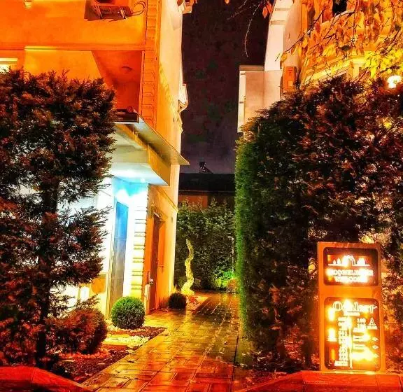 エコノミールーム, Senler Boutique