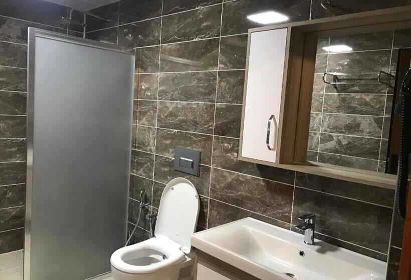 침실 1개 아파트, Sezgin