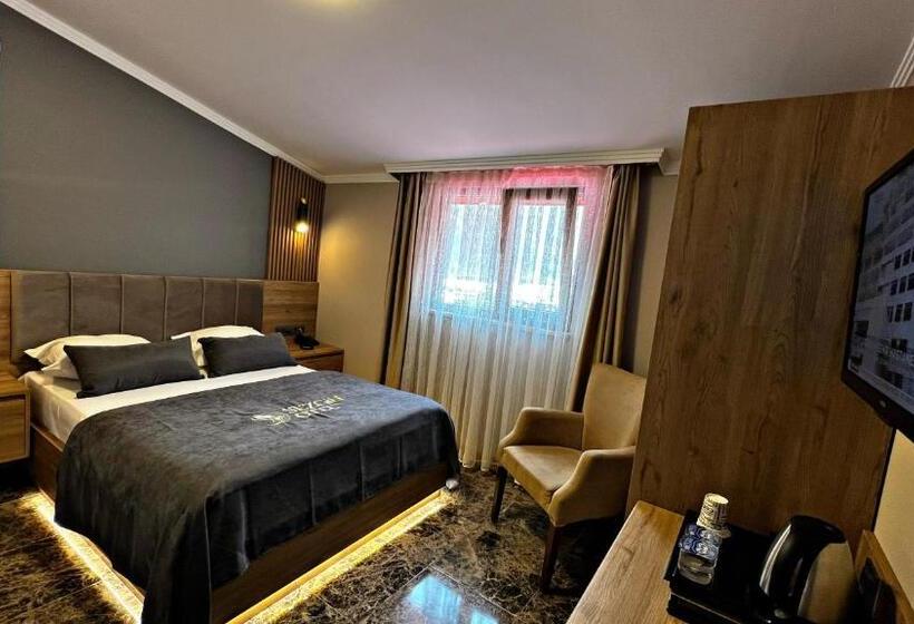 스탠다드 발코니 룸, Sezgin