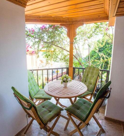 Студио Стандарт с Балконом, Villa Marine