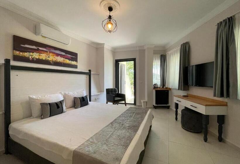 غرفة ديلوكس مطلّة علي البحر, Villa Marine