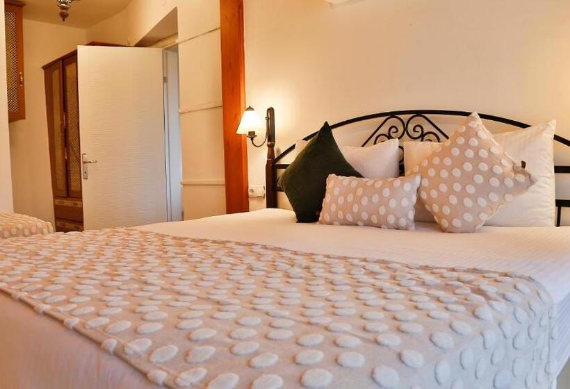 إستديو قياسى مزود بشرفة, Villa Marine