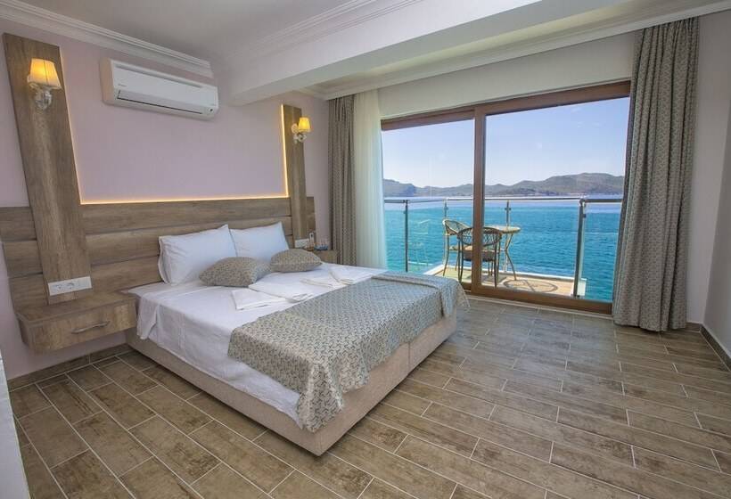 اتاق استاندارد با چشم‌انداز دریا, Kas Otel