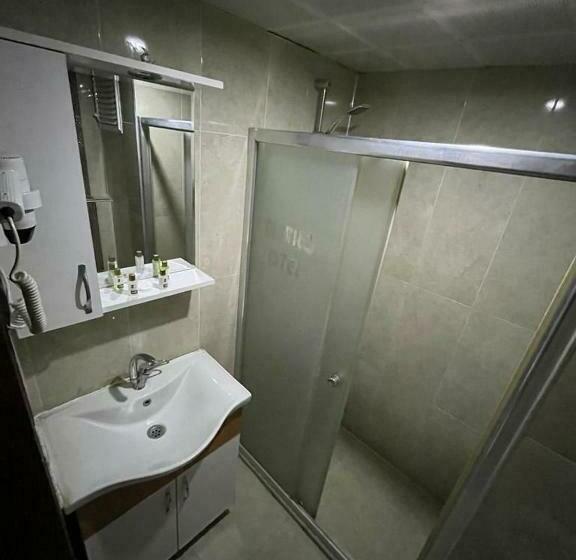 Quarto Estandar Individual, Metro Otel