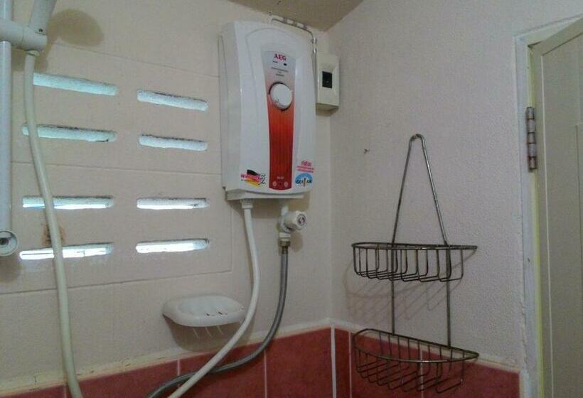 스탠다드 방갈로, Blue Lotus Resort