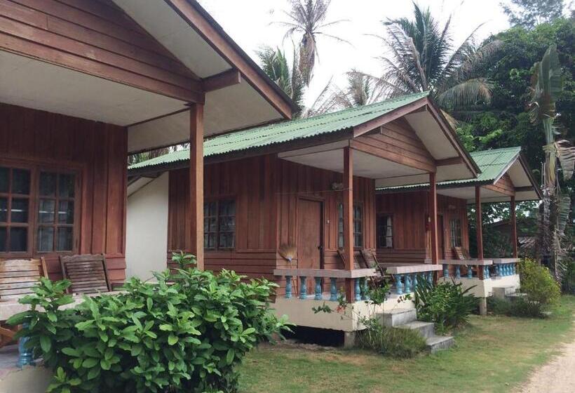 스탠다드 방갈로, Blue Lotus Resort
