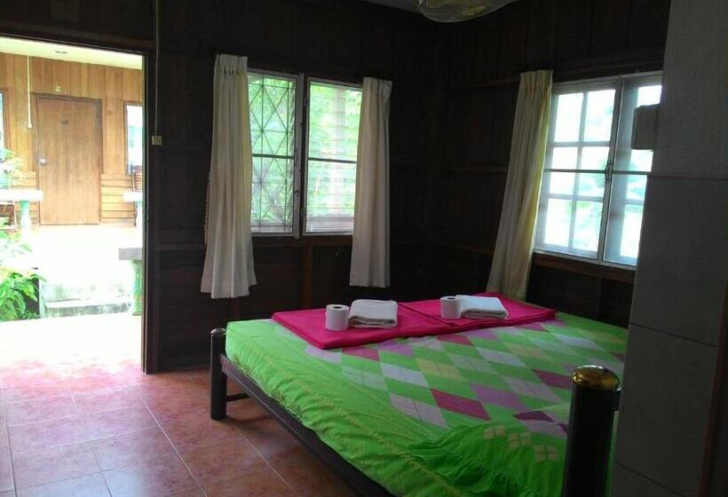 스탠다드 방갈로, Blue Lotus Resort