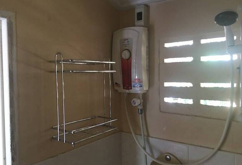 스탠다드 방갈로, Blue Lotus Resort